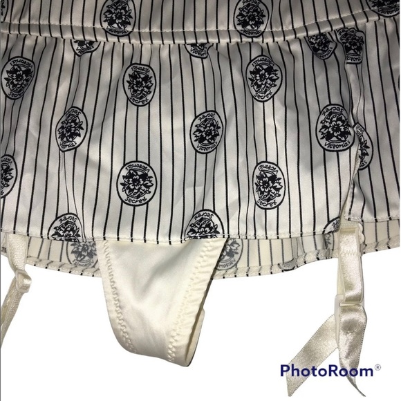 NWT VS Vintage Sexy Little Things Skirted Thong Garter - Picture 2 of 6